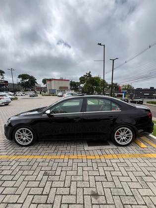 VOLKSWAGEN JETTA 2.0 TSI HIGHLINE 200CV GASOLINA 4P TIPTRONIC
